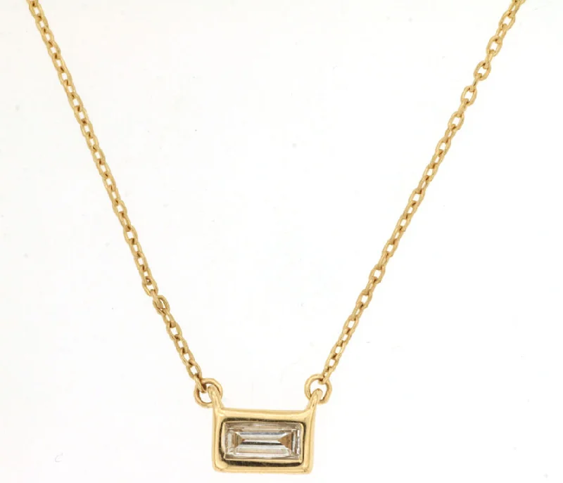 Bremer Jewelry 14K Yellow Gold Straight Baguette Shape Diamond Bezel Pendant with a 14K Yellow Gold Cable Link Necklace (0.14ctw)