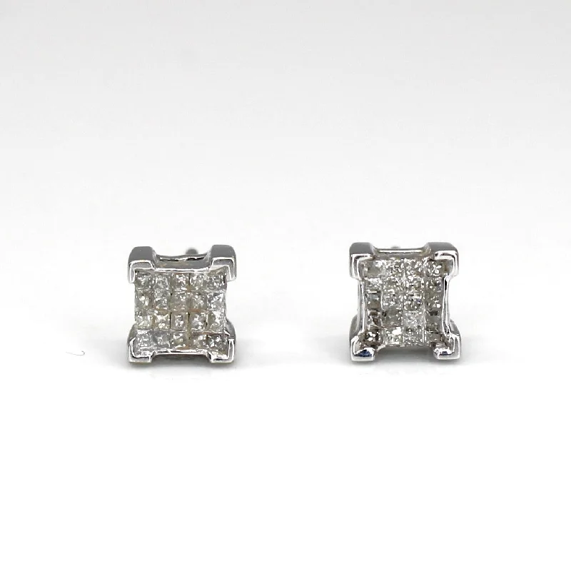 Limited-Stock Jewelry Sale – Shop Before It's Gone Cluster Diamond Stud Earrings | 0.10ctw |