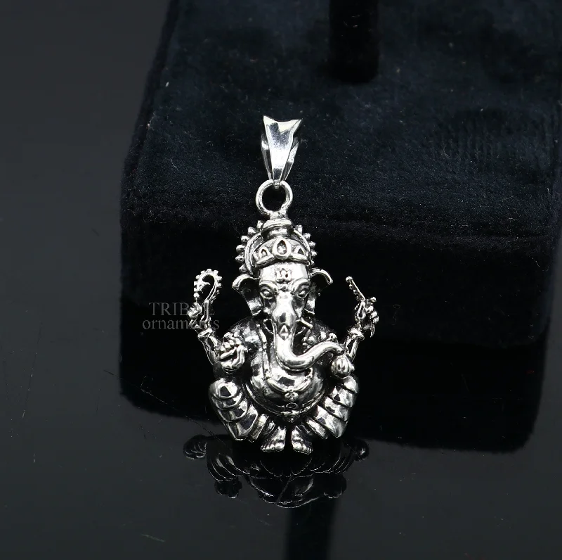 Vintage trendy 925 sterling silver handmade Lord Ganesha pendant, amazing stylish unisex pendant personalized jewelry ssp1416